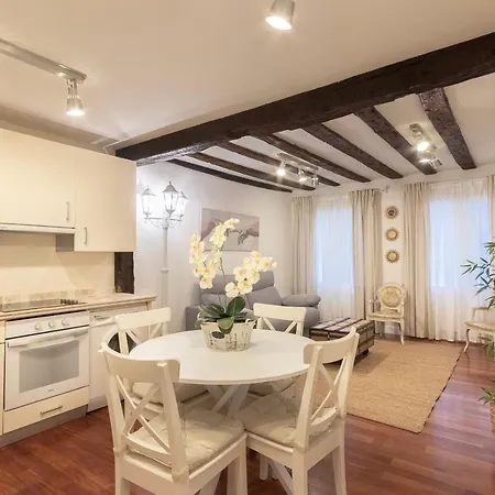 Precioso Con Entrada Autonoma En El Casco Viejo 아파트 빌바오